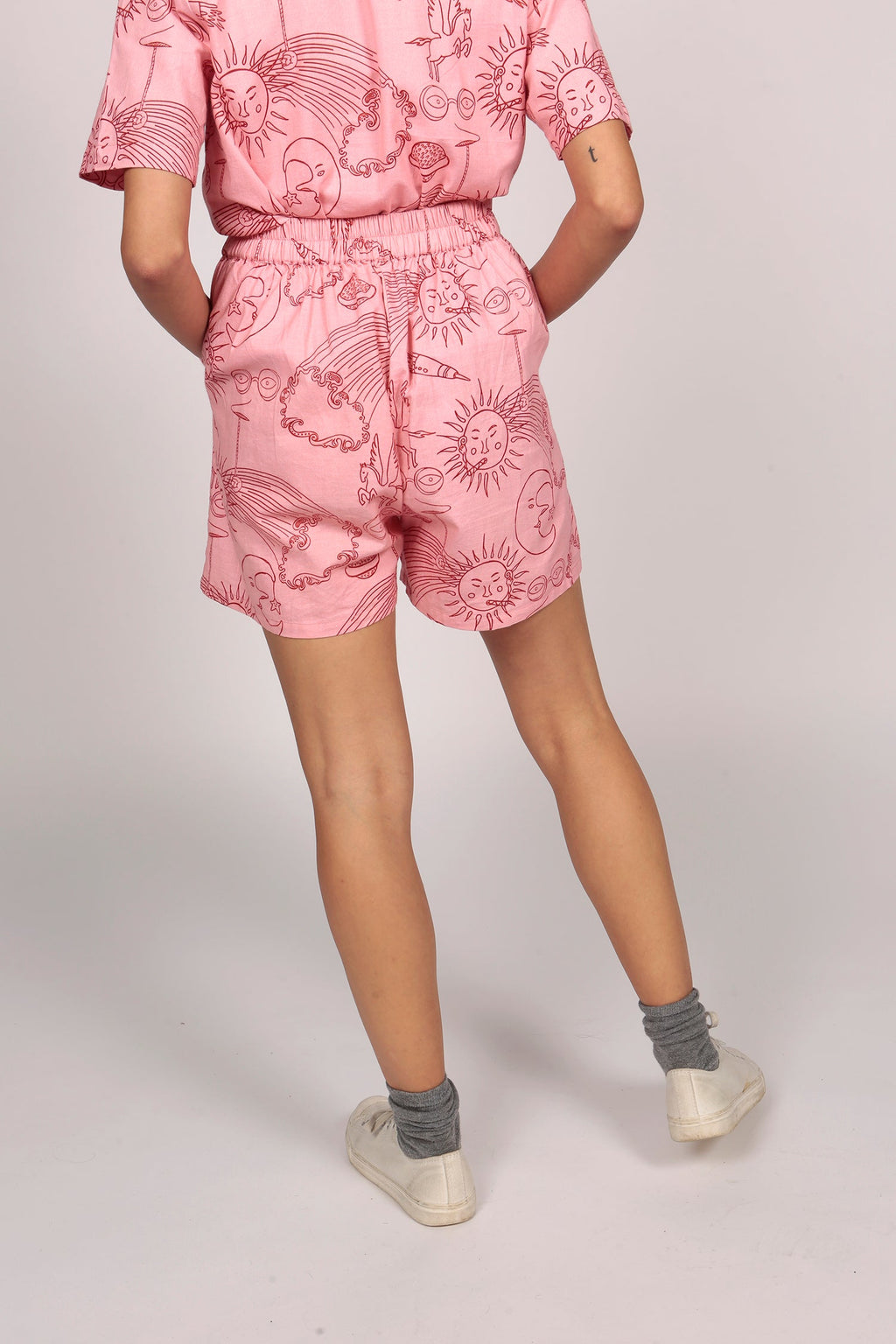 PRE-SALE: SMOKIN' SOL SHORTS - MCINDOE DESIGN - tropical - printed - clothing - travel - beach